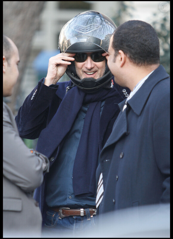 Antoine de Caunes aux obsèques de Jean Giraud alias Moebius à Paris, le 15 mars 2012.