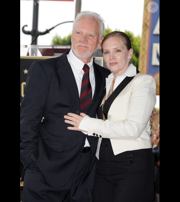 En compagnie de sa femme Kelly, Malcolm McDowell a reçu une étoile sur le Hollywood Walk of Fame, le 16 mars 2012 à Los Angeles.