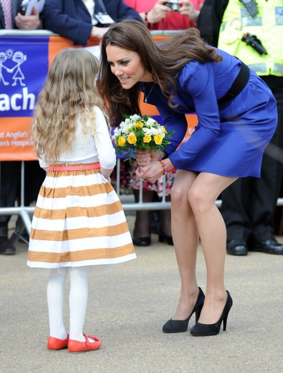 Kate Middleton inaugurait le 19 mars 2012 le centre de soins pédiatriques The Treehouse à Ipswich dépendant de l'association East Anglia's Children's  Hospices, dont elle est la marraine.