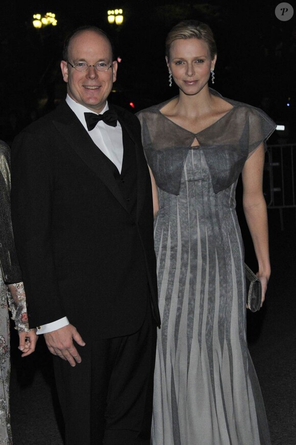 Le prince Albert II et la princesse Charlene lors de la soirée du centenaire du Martell Cordon Bleu de la maison de cognac Martell, à Monaco le 22 mars 2012.