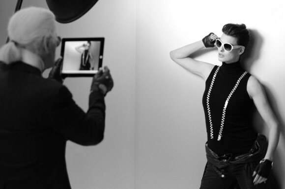 Photo de Backstage de la campagne Chanel avec Linda Evangelista
