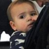 L'adorable petit Flynn fait déjà la joie des photographes. Los Angeles le 13 avril 2012 à l'aéroport