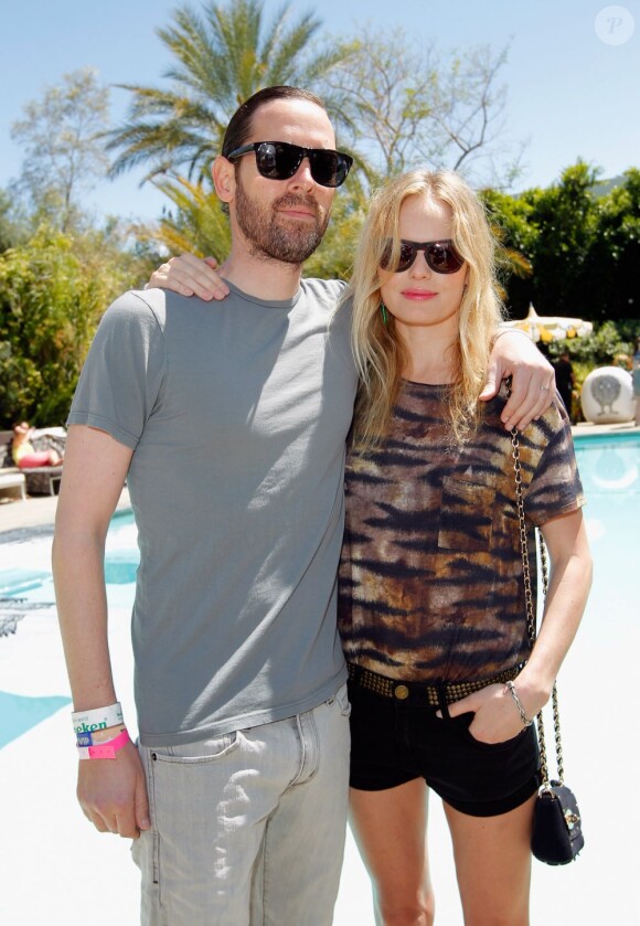 Kate Bosworth et Michael Polish à la pool party Mulberry à Palm Springs, en marge du festival Coachella le samedi 14 avril 2012