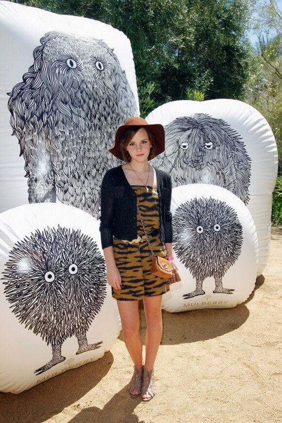 Emma Watson à la pool party Mulberry à Palm Springs, en marge du festival Coachella le samedi 14 avril 2012