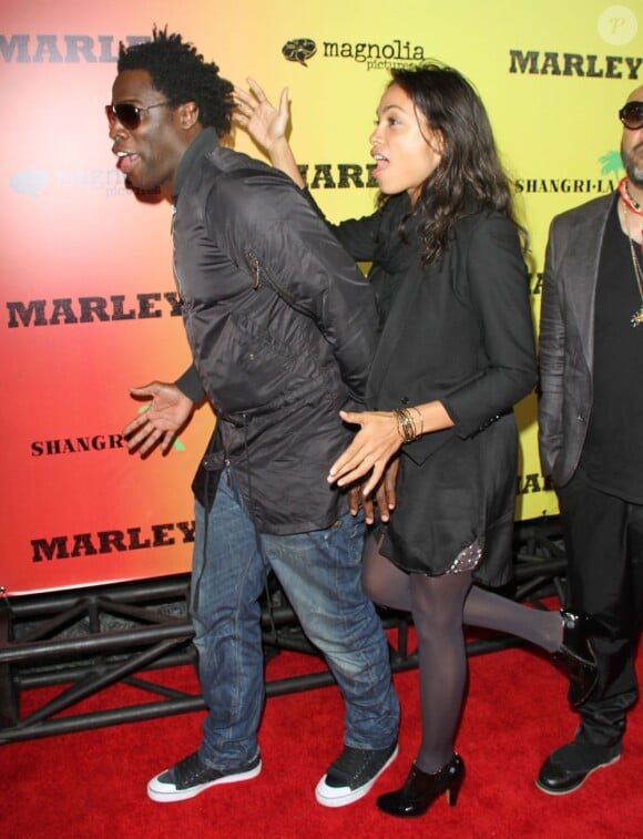 Rosario Dawson à la première du film Marley le 17 avril 2012 à Los Angeles