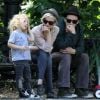 Ashlee Simpson et son fils Bronx, à New York le samedi 21 avril 2012.