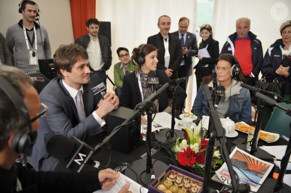 Arnaud Boetsch a rejoint la princesse Stéphanie de Monaco au micro de Radio Monaco, le 19 avril 2012, au Country Club de Monte-Carlo, pendant le Masters 1000 de tennis.