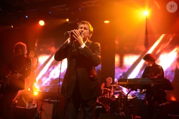 Bryan Ferry sur scène l'after-show party Gucci à Shanghai, le 21 avril 2012.