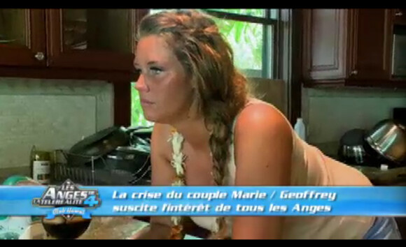 Aurélie dans Les Anges de la télé-réalité 4 le mardi 24 avril 2012 sur NRJ 12