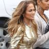 Jennifer Lopez dans un look bling arrive sur le plateau d'American Idol  à Los Angeles. Le 25 avril 2012