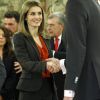 Letizia d'Espagne, toujours impeccable, s'est consacrée jeudi 26 avril 2012 à diverses audiences au palais de la Zarzuela, à Madrid.