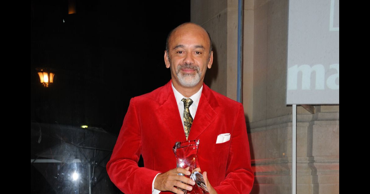 Christian Louboutin sans pitie et sollicite par Disney pour chausser Cendrillon Purepeople