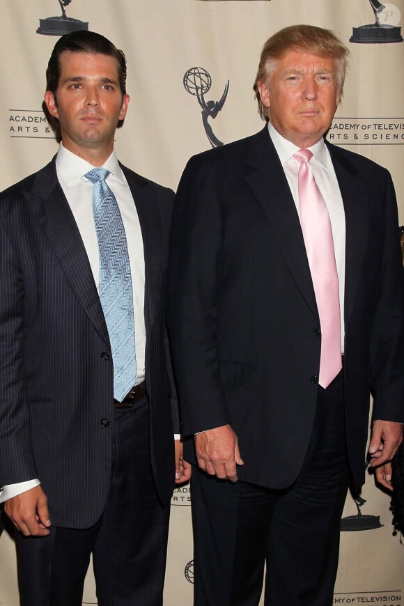 Donald Trump Jr. et son père Donald Trump à New York, le 26 avril 2011.