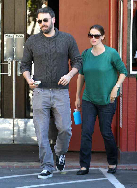 Jennifer Garner et son mari Ben Affleck sortent de chez le médecin, le 3 mai 2012 à Santa Monica - Quel bonheur de voir le couple !