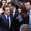 Nicolas Sarkozy et Carla Bruni ont voté au lycée Jean de la Fontaine dans le XVIe arrondissement de Paris, le 6 mai 2012.