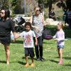 Heidi Klum profite de ses quatre enfants, Leni, Johan, Henry et Lou, à Los Angeles le 6 mai 2012
