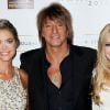 Denise Richards prend la pose aux côtés de son ex Richie Sambora, et de sa fille Ava Sambora lors de la douzième soirée annuelle des Golden Heart Awards à Beverly Hills, le 7 mai 2012