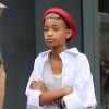 Willow Smith fait du shopping, seule, à Paris le 10 mai 2012