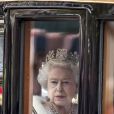 La reine Elizabeth II a parfaitment sacrifié, comme chaque année, au rituel de l'ouverture du Parlement, le 9 mai 2012.