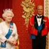 La "nouvelle" Elizabeth II a rejoint son mari le duc d'Edimbourg, qui n'a lui pas connu de mise à jour... Le musée Madame Tussauds de Londres a dévoilé le 14 mai 2012 la 23e statue de cire de la reine Elizabeth II, dix ans après la précédente, en l'honneur de son jubilé de diamant.