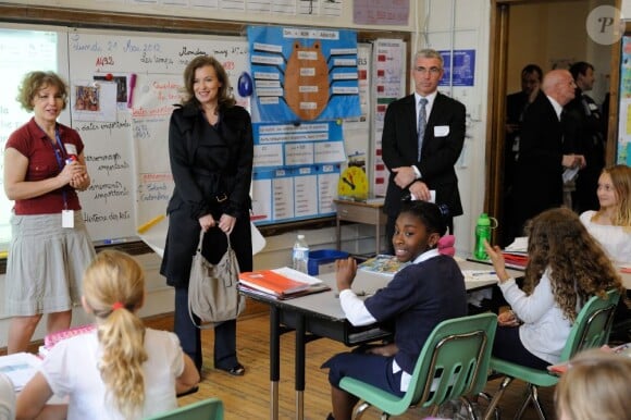La first girlfriend Valérie Trierweiler visite une école française de Chicago, le 21 mai 2012.