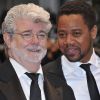 George Lucas, sa compagne Mellody Hobson et Cuba Gooding Jr. sur les marches du Palais pour la projection de Cosmopolis lors du 65e Festival de Cannes le 25 mai 2012