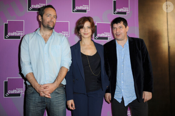 Laura Morante a récompensé les réalisateurs Cédric Kahn et Pierre Schoeller des prix France Culture cinéma 2012 le 26 mai à Cannes