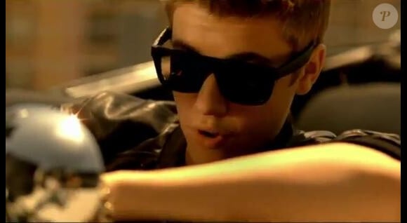 Justin Bieber, sexy, dans son clip Boyfriend