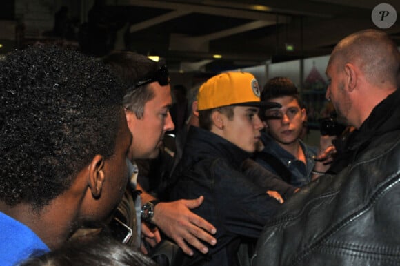Justin Bieber arrive à Paris, le jeudi 31 mai 2012.