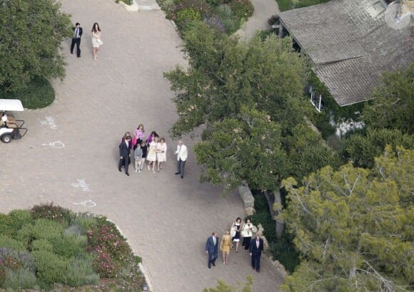 Arrivée des invités dans la propriété de Drew Barrymonore à Montecito pour le mariage, le 2 juin 2012.