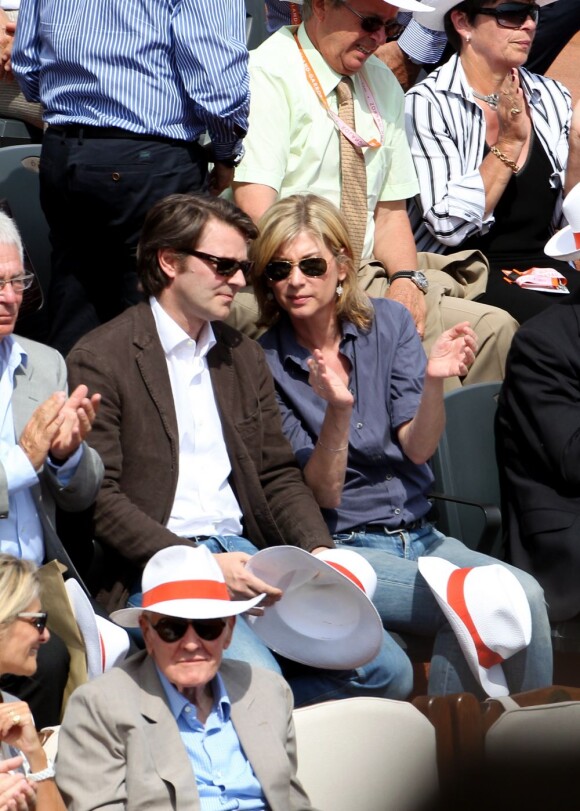 Michèle Laroque et son compagnon François Baroin dans les tribunes de Roland-Garros, le 2 juin 2012.