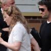 Ned Rocknroll rend visite à Kate Winslet sur le tournage de Labor Day, à Shelburne, Massachusett, le 7 juin 2012.