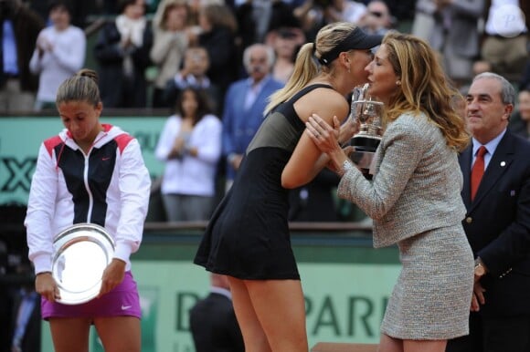 Maria Sharapova était extrêmement émue lors de son triomphe à Roland-Garros, le 9 juin 2012