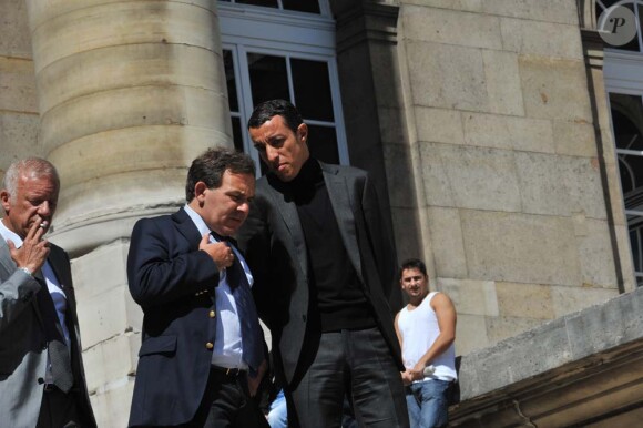 Karim Achoui devant le tribunal de Paris, le 31 août 2010.