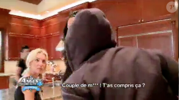 Marie vs Amélie dans les Anges de la télé-réalité 4, mardi 12 juin 2012 sur NRJ12