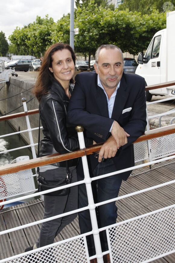 Antoine Dulery et sa femme Pascale Pouzadoux lors de la soirée de La Charcuterie Artisanale sur Seine, à Paris le 11 juin 2012