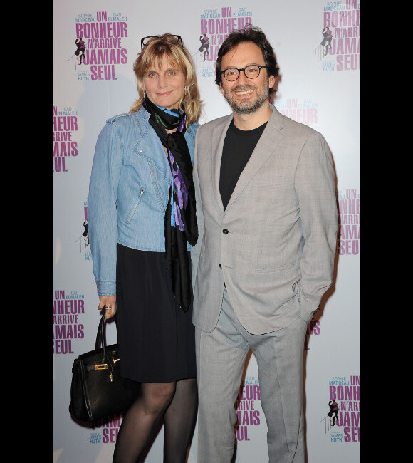 James Huth et sa femme à l'avant-première du film Un bonheur n'arrive jamais seul, à Paris le 15 juin 2012