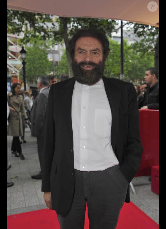 Marek Halter à l'avant-première du film Un bonheur n'arrive jamais seul, à Paris le 15 juin 2012