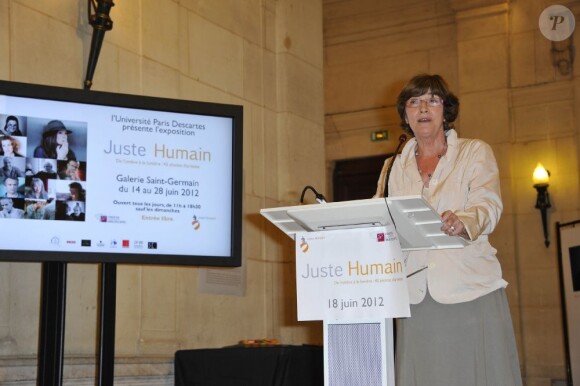 Martine Aiach, doyenne de l'université Paris Descartes, à l'inauguration de l'exposition Juste Humain, à la galerie Saint Germain, le 18 juin 2012.