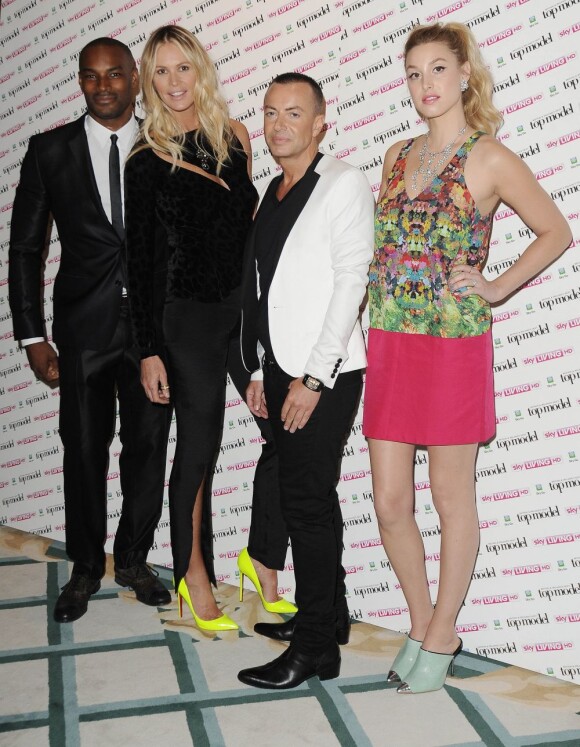 Tyra Banks, Elle Macpherson, Julien MacDonald et la fashinoista Whitney Port lors du lancement de Britain and Ireland's Next Top Model le 19 juin à Londres