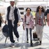Willow Smith entourée de sa mère Jada et son père Will à Los Angeles le 5 mai 2012