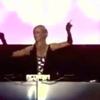 Paris Hilton devient DJ et se ridiculise avec un mix risible de nullité