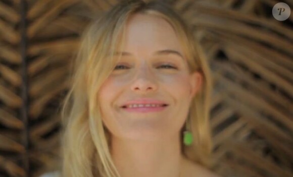 Kate Bosworth en scène dans Tulum, le septième clip mode de Jewelmint.