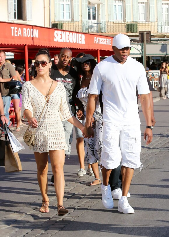 Très complices, Dr Dre et sa femme Nicole, en vacances à Saint-Tropez le 3 juillet 2012