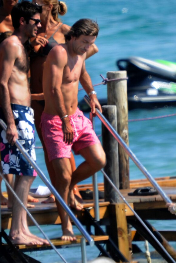 Andrea Pirlo tout en muscles à Ibiza le 6 juillet 2012