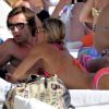 Andrea Pirlo se détend auprès de sa femme Deborah après l'Euro 2012 à Ibiza le 6 juillet 2012