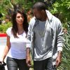 Très proches mais discrets, Kanye West et Kim Kardashian font du shopping à Woodlands Hills le 9 juillet 2012