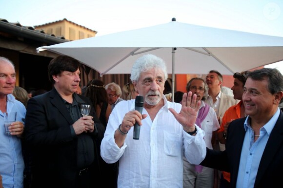 Daniel Angeli au vernissage de son exposition Icônes au Byblos à Saint-Tropez, le 7 juillet 2012.