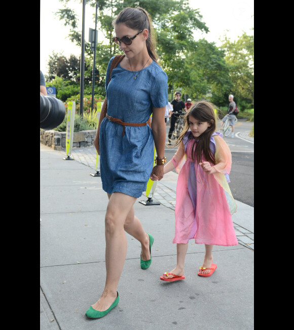 Katie Holmes, fraîchement séparée de Tom Cruise, et Suri Cruise,  à New York le 10 juillet 2012