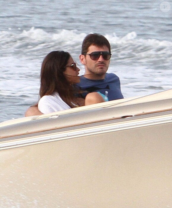 Iker Casillas et Sara Carbonero profitent de la douceur de Miami avec une petite promenade en amoureux le 11 juillet 2012